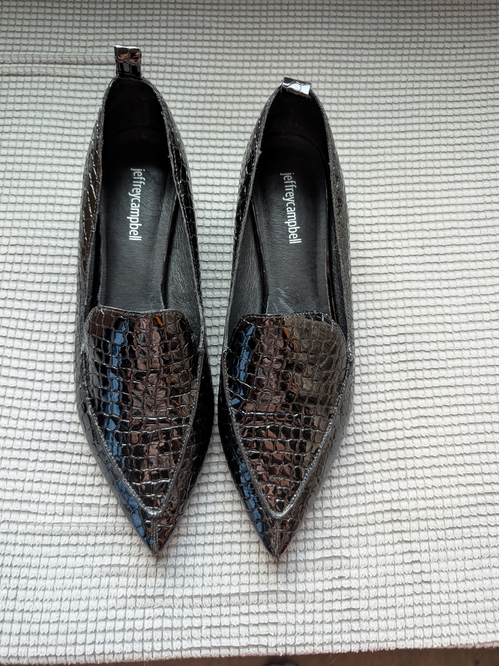 Jeffrey Campbell Black Croc-Embossed Pointed Flats EUC